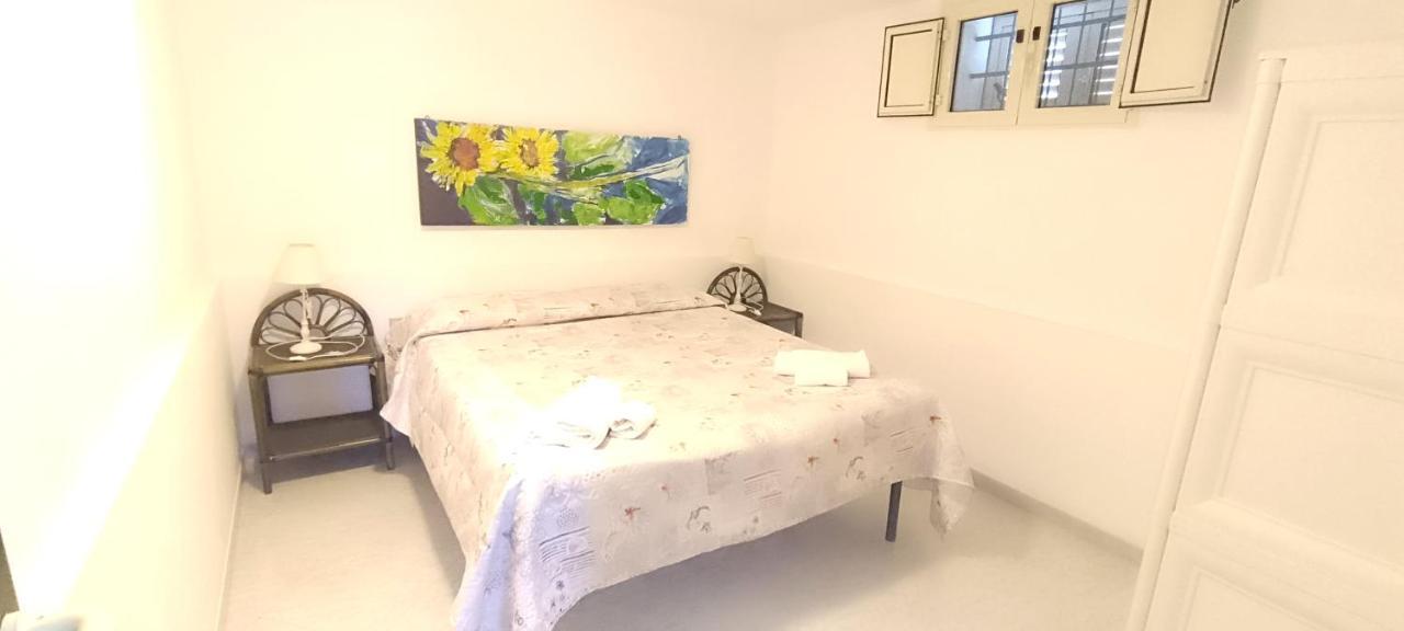 Orosei Re - Villa Aurora Rimedia A 50 Metri Dal Mare ภายนอก รูปภาพ